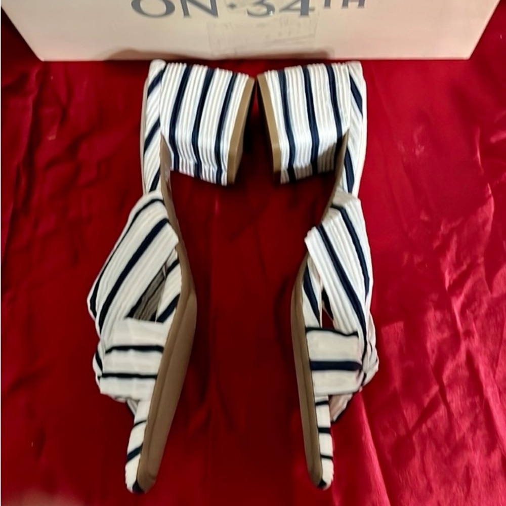 On 34th Striped Navy & White Bow Detailed Textured Fabric Heels- Size 10 - NWT - Picture 5 of 9